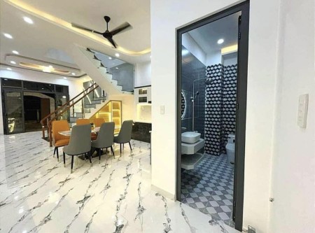 Nhà siêu đẹp ngay tại TpHCM, Bình ChánhGiá Cực mềm còn thương lượng