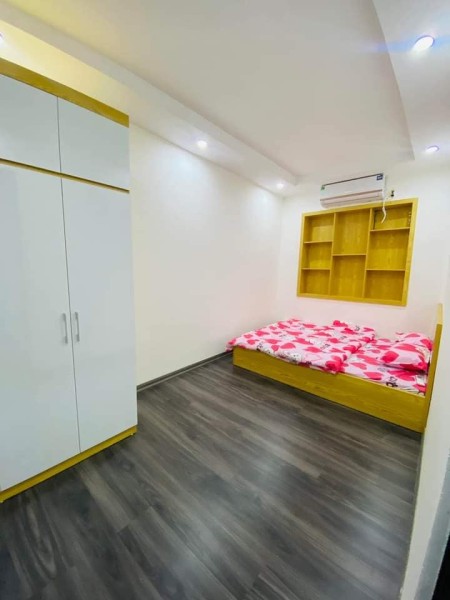 Bán Nhà Ngõ Ô TÔ Hồng Mai, Hai Bà Trưng 80m, giá 2.98 tỷ.