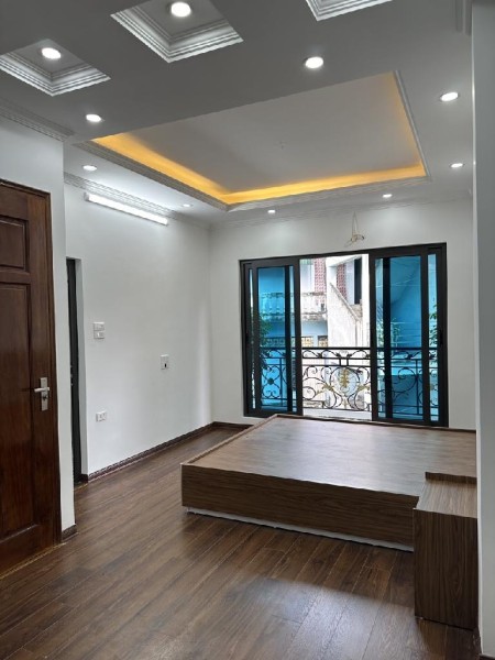 CỰC HIẾM, 5 TẦNG – XÂY MỚI LUNG LINH – 41M – TRUNG TÂM ĐỐNG ĐA – NHỈNH 8 TỶ
