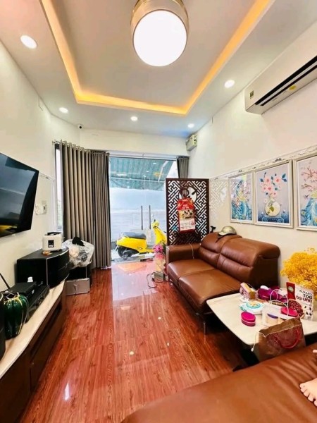 BÁN NHÀ 3 BƯỚC RA PHỐ TRƯỜNG CHINH, 2 MẶT THOÁNG, NHÀ ĐẸP Ở NGAY.