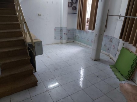 Cho thuê nhà riêng 3 tầng phố Lương Khánh Thiện Hoàng Mai, ngõ Ô tô, 5 triệu/tháng