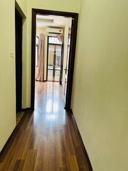 Cho Thuê Nhà Nguyên Căn 4 Tầng Tại Ngõ 132 Đường Cầu Giấy