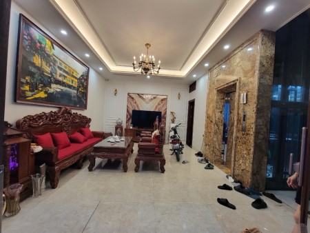 Bán nhà 7 tầng ở 28 Tứ Liên - Tây Hồ. Dt 42m2 giá chào 12.350 triệu