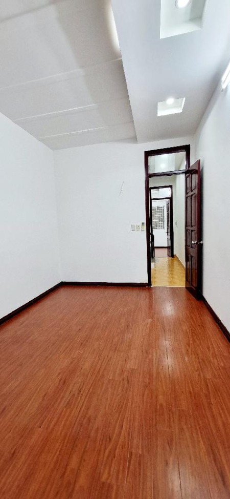 Đi đến slide 4
