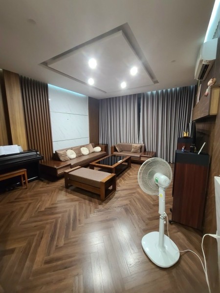 Chính chủ bán nhà 6 tầng mới xây tại Đống Đa