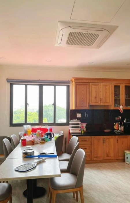 BÁN GẤP NHÀ 5 TẦNG, CÓ THANG MÁY, MT 5M, GIÁ 9,5Tỷ, HẺM XE TẢI, GẦN NGUYỄN THỊ ĐỊNH, QUẬN 2, HCM.