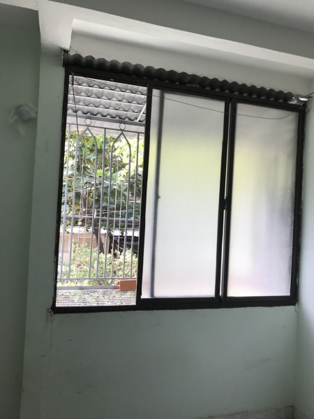 Cho thuê căn hộ lầu 1, lô 10, cư xá Thanh đa, Phường 27, Quận Bình thạnh. 3,7tr/Tháng.