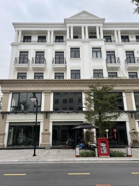 Shophouse TMDV diện tích 105m2, mặt tiền 5.5m giá 8.6 tỷ Vin Gia Lâm (0985941715)