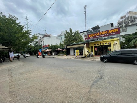 Bán lô đất MT Đường Thân Văn Nhiếp, P. An Phú, Quận 2. DT: 7 x 18. Giá: 18 tỷ