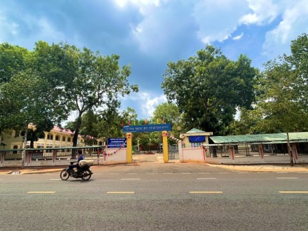 Đi đến slide 4