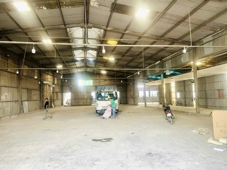 Siêu Khủng ...Kho Xưởng Rộng 1500m2 Kèm Dãy Nhà Văn Phòng - Vị Trí Vàng Mặt Tiền - Sát Cảng Phú Hữu