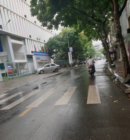 Nhỉnh 4 tỷ - Nhà phố Lê Quý Đôn Hà Đông 30m2 5 tầng