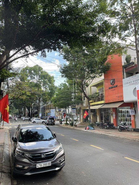 Nhà mặt phố Lý Thường Kiệt - Buôn Ma Thuột - 251m2 - 12 tỷ - Sổ sẳn.