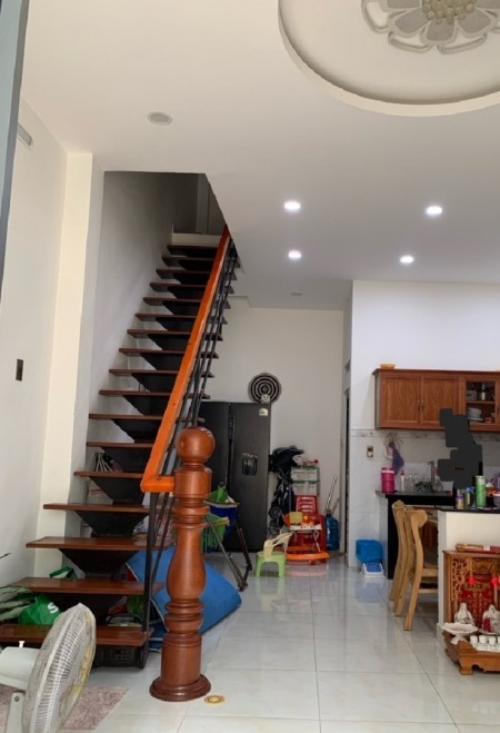 NGÃ TƯ ÂU CƠ - LẠC LONG QUÂN - SÁT MẶT TIỀN - 40M2 × 3 TẦNG - HẺM XE HƠI - NGANG 4M - NHỈNH 4T