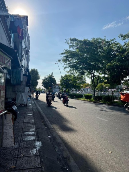 Đi đến slide 4