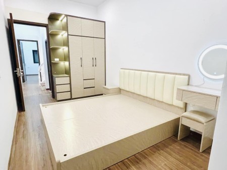 CẦN BÁN GẤP SIÊU PHẨM ĐỂ VỀ QUÊ Ở TẠI 514 THỤY KHUÊ, NHÀ ĐẸP - NGÕ THẲNG TẮP