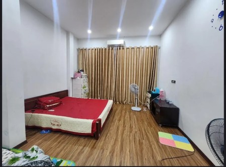 NGÕ Ô TÔ BÁN NHÀ TRẦN THÁI TÔNG – CẦU GIẤY – LÔ GÓC – 40M2 – MT4.05 – 5.6 TỶ