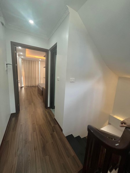 BÁN GẤP SIÊU PHẨM XUÂN ĐỈNH 30M2, X5 TẦNG GIÁ CHỈ NHỈNH 7 TỶ - 10M OTO TRÁNH - NGÕ OTO CHẠY THÔNG