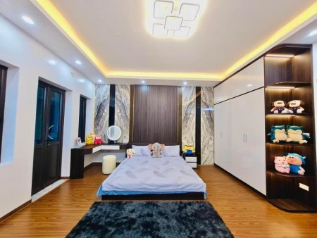 BÁN NHÀ PHỐ PHẠM TUẤN TÀI, ngõ oto 42m2, 5 tầng, 7.2tỷ