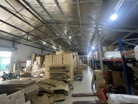 Cho thuê kho 1100m2 đường Tăng Nhơn Phú, Phước Long B, Quận 9 có đủ pccc