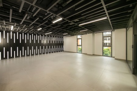Chính chủ cho thuê mặt bằng tại 987 Tam Trinh, quận Hoàng Mai, 3.902 m2 có cắt nhỏ. Mặt tiền rộng