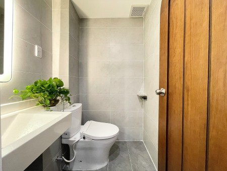 Phòng đẹp Trung tâm Q1, Đường Nguyễn Trãi, Full nội thất, An toàn, An ninh 24/24