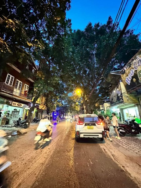 MP KINH DOANH - VỈA HÈ ĐÁ BÓNG - ĐẮC ĐỊA TÂY HỒ - GIÁ CỰC ĐẦU TƯ