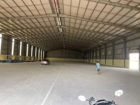 Cho thuê xưởng 5400m2, pccc kiểm duyệt, đường container Tân Uyên - BD