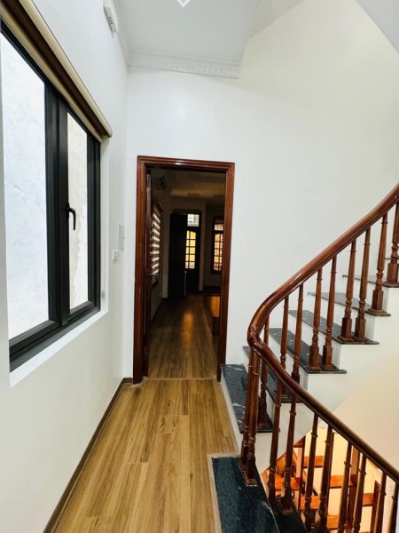 CHỈ 10 TỶ SỞ HỮU NGAY CĂN NHÀ 40M2 Ô TÔ ĐỖ CỮA NGAY NGÕ 381 NGUYỄN KHANG