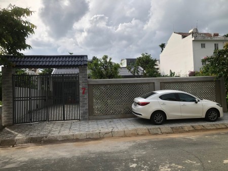 Nhà vườn 240 m2 gần Global City làm văn phòng, Showroom, mở quán, siêu thị