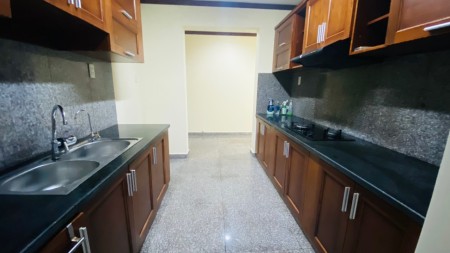 Cho thuê căn hộ 3 phòng 128m2 Hoàng Anh Thanh Bình Q7