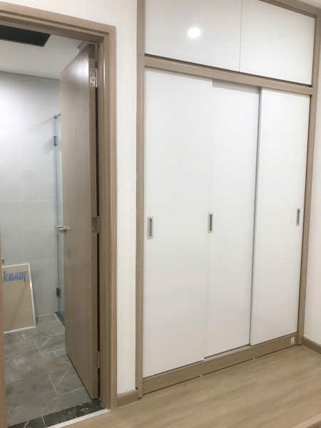 Bán căn 3 ngủ, 81m2, Vin Smart, full nội thất, 4,52 tỷ, 0888516777