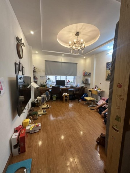 Bán nhà ngõ nông 40m2*5T giá 8.7 tỷ Lê Trọng Tấn, Thanh Xuân