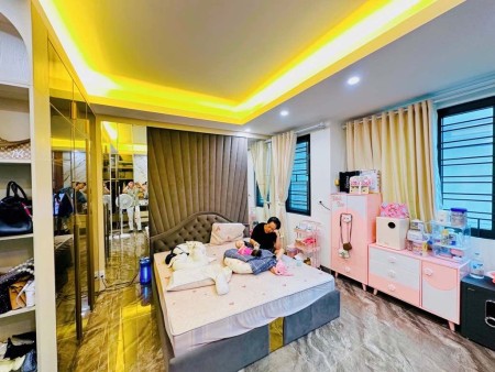 CHÍNH CHỦ CẦN BÁN GẤP NGUYỄN KHOÁI 10M RA OTO
