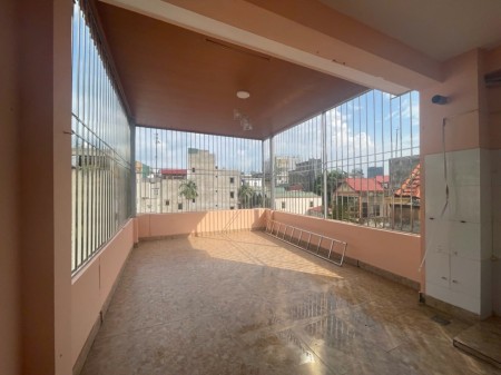 Bán nhà xây kiên cố phố Vĩnh Hưng ,4 tầng 46m.Giá hơn 5 tỷ
