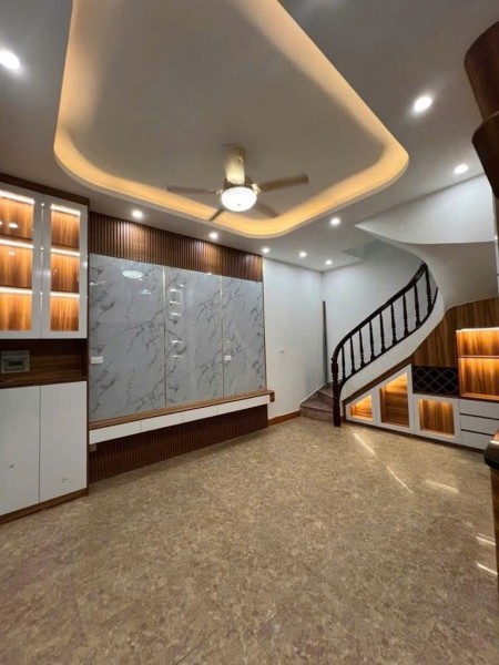 BÁN NHÀ CHÙA BỘC 10M ÔTÔ TRÁNH KINH DOANH 40M2 MT4.5 4.7TỶ