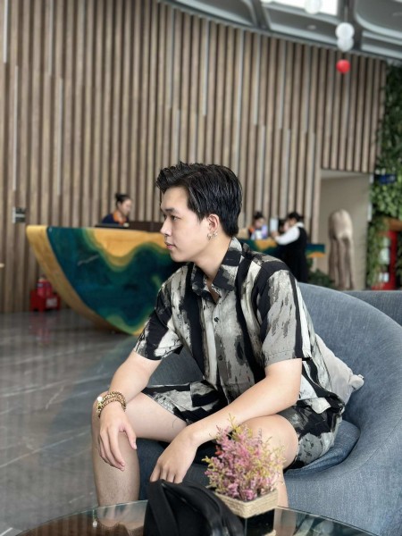 Nguyễn Phạm Tú