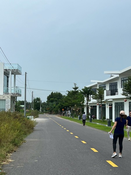 Lô đất tuyệt đỉnh 183.4m2 đất thổ cư ngay KCN Đất Đỏ tổng giá hết sổ 675 triệu (3,68tr/m2), SHR