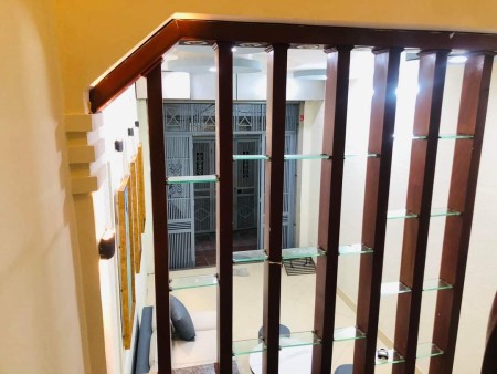 Siêu phẩm cầu giấy - gần các trường đại học như sư phạm - nhà dân xây nên bền