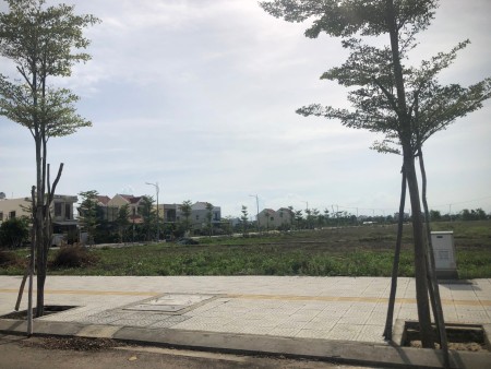 Cần bán lô đất nền biệt thự 175m2 ngang 7m kế bên đường điên biên phủ, Tp Hội An.
