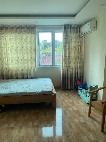 BÁN GẤP NHÀ 5 TẦNG ĐỘI CẤN - GẦN Ô TÔ - KINH DOANH GIÁ CHỈ 6x ỷ