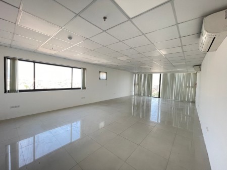 Cho thuê văn phòng tại địa chỉ 156 Kim Mã, 150m2, mới đẹp