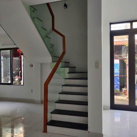 NHÀ 2MT ĐƯỜNG TRẦN CAO VÂN ĐÀ NẴNG