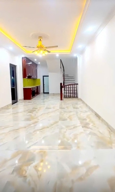Cho thuê nhà 50m2, 6 tầng mới tinh tại tổ 8 Thạch Bàn