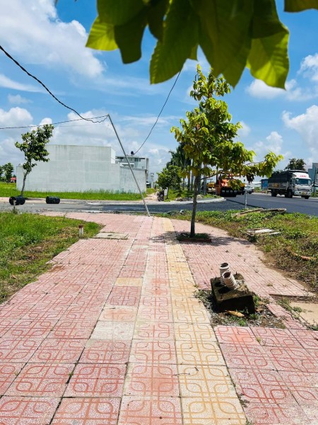 Cần bán đất có sổ hồng riêng, 100m2 nằm ngay khu trung tâm đô thị Thị trấn Thủ Thừa, Đất ODT.