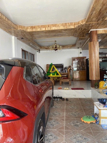 Nhà đẹp cần bán gấp. DT: 58m2. SRXD. Vị trí: hẻm An Dương Vương, p2, Đà Lat, 2 mặt tiền