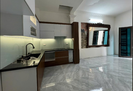 Cần bán gấp nhà phố Gia Quất 45m2 giá nhỉnh 5 tỷ.