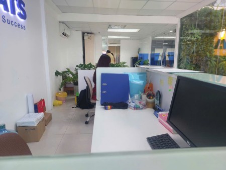 Diện tích 96,76m2 - Giá thuê : đơn giá trước 17usd + phí quản lý 2usd/m2 = 19 usd (chưa VAT)