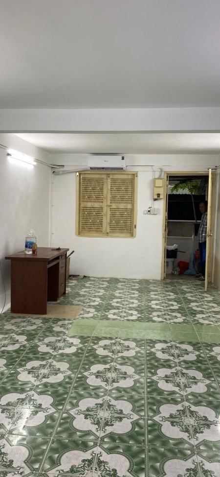 Cho thuê căn hộ 206 lô K cc Nguyễn Thiện Thuật, phường 1, quận 3