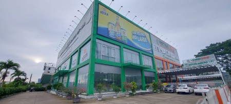 Chính chủ cho thuê tòa nhà 3 tầng, mặt bằng trưng bày, nhà kho, quán cafe tại Cần Thơ
